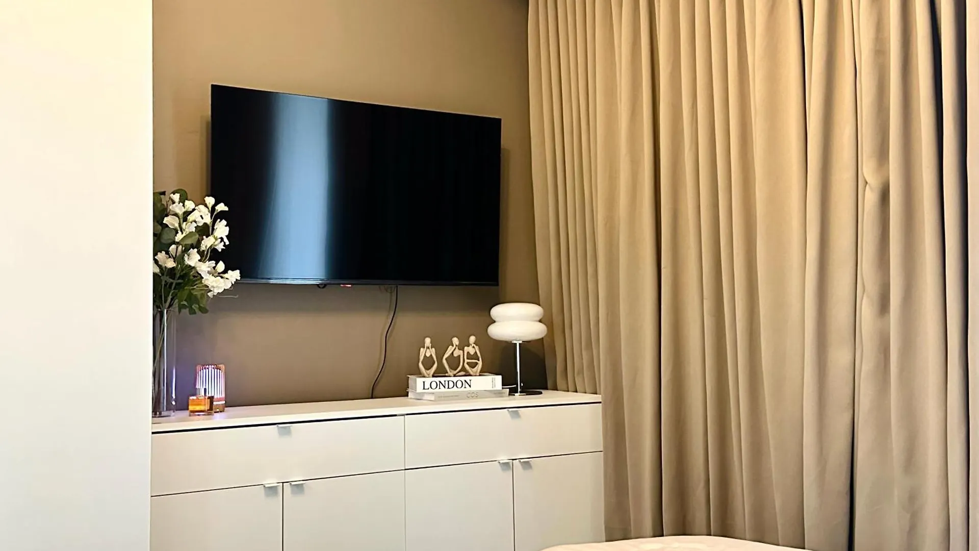 Soleil Haven By Solari - Azure Staycation Paranaque Manilla 0*,